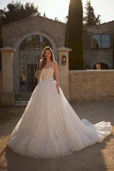 Missing image for Wedding dress Era