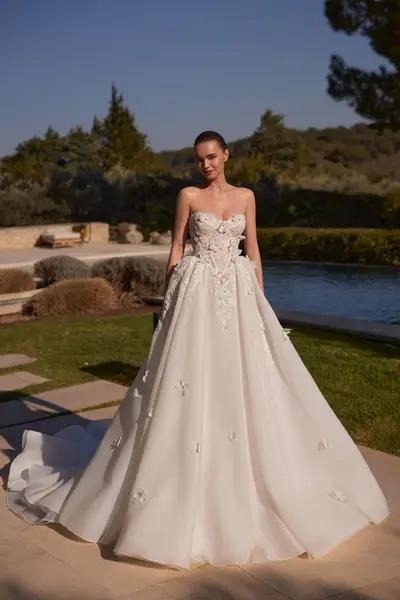 Missing image for Wedding dress Naia