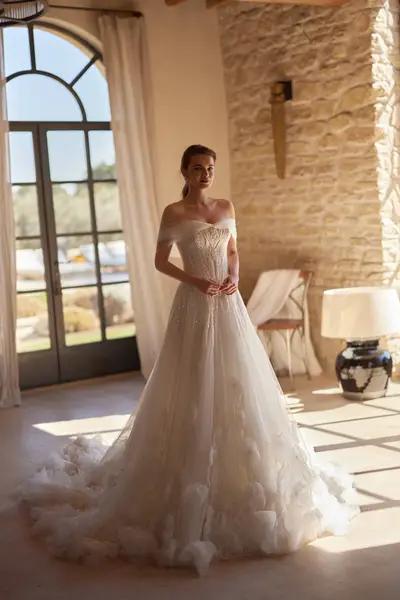 Missing image for Wedding dress Tess