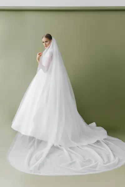 Missing image for Wedding veil 08