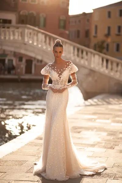 Missing image for Wedding dress 5400