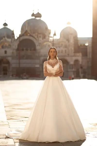 Missing image for Wedding dress 5441