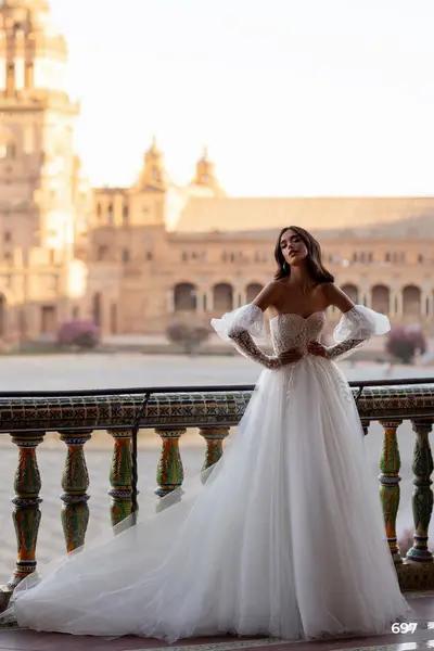 Missing image for Wedding dress 697