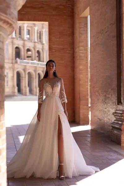 Missing image for Wedding dress 706