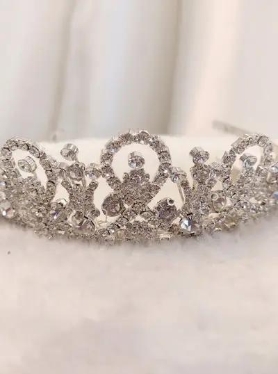 Missing image for Floral Bridal Tiara M 5