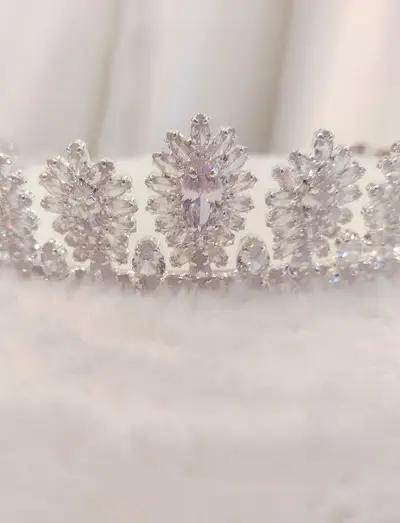 Missing image for Floral Bridal Tiara M 2