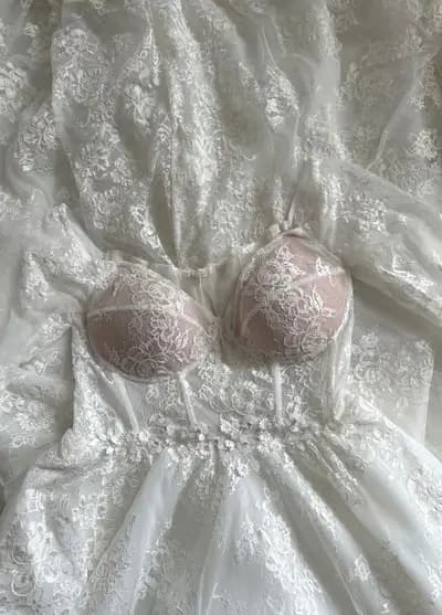 zoomed-item