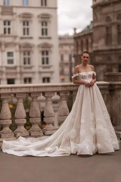 Missing image for Wedding dress 5600