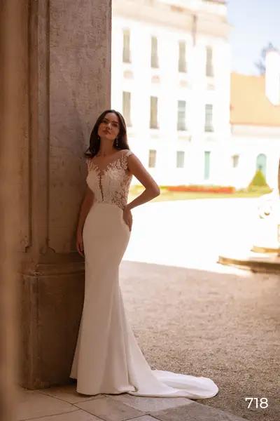 Missing image for Wedding dress 718