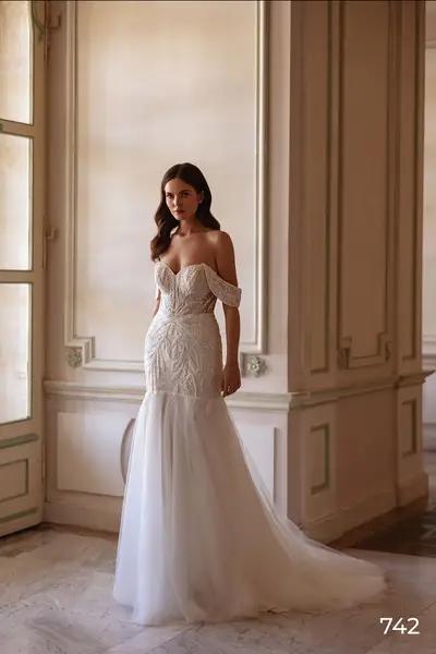 Missing image for Wedding dress 742