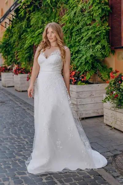 Missing image for Wedding dress Renata