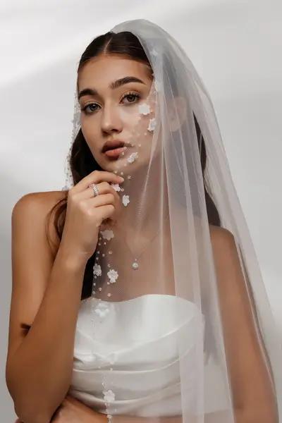 Missing image for Wedding veil 8055