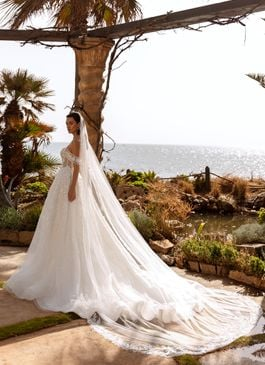Missing image for Wedding veil Florencia
