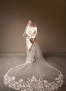 Missing image for Wedding veil R-04