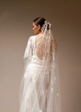 Missing image for Wedding veil R-06