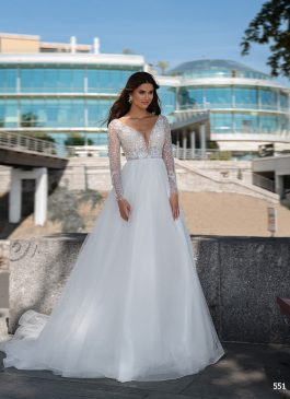 Missing image for Wedding dress 551