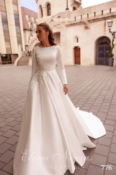 Missing image for Wedding dress 776 Size 16 In Stock
