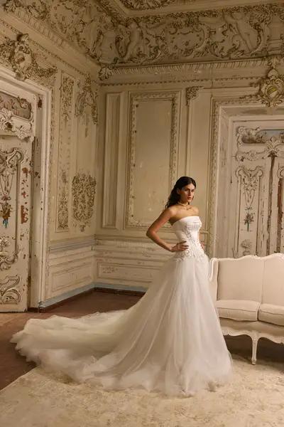 Missing image for Wedding dress Parien