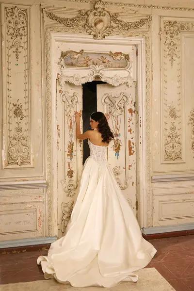 Missing image for Wedding dress Winara