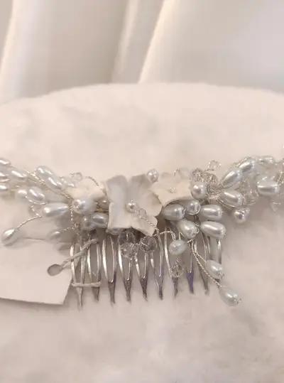Missing image for Floral Bridal Comb B003