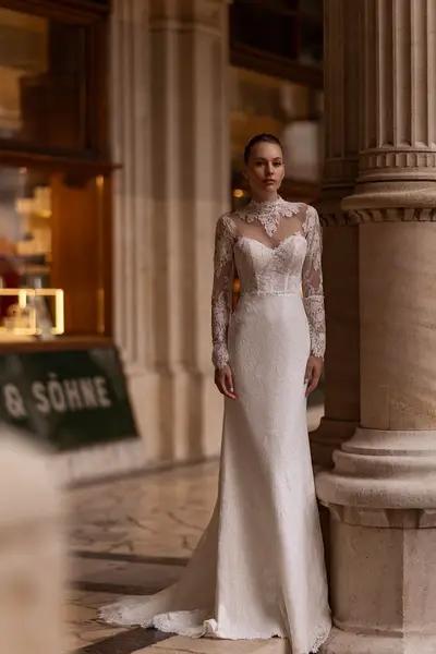 Missing image for Sample Wedding set 5626 size 4 in stock